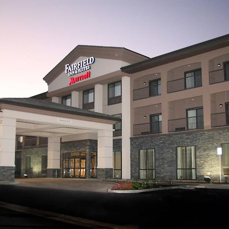 Fairfield Inn & Suites Tehachapi Bagian luar foto