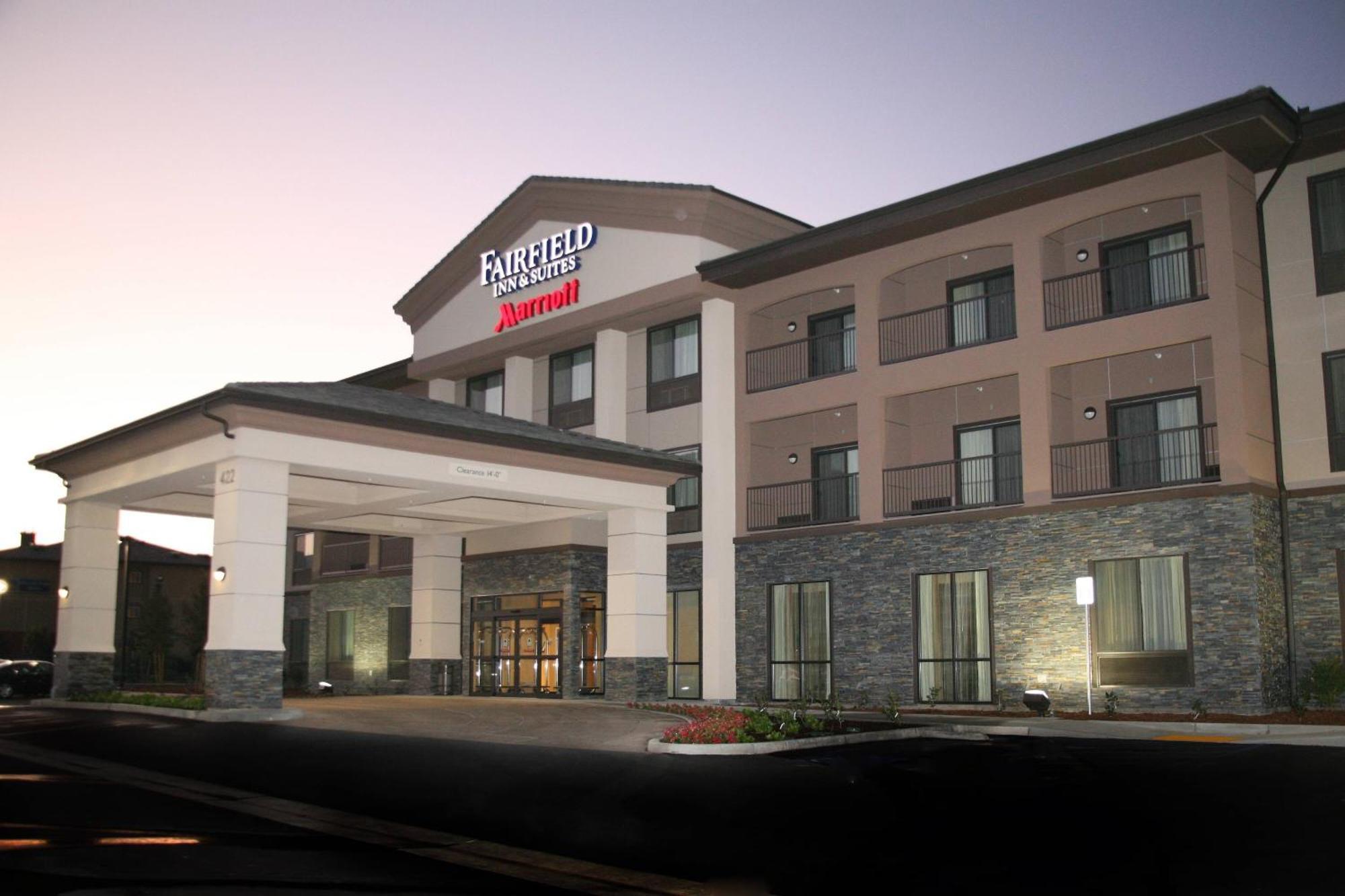 Fairfield Inn & Suites Tehachapi Bagian luar foto