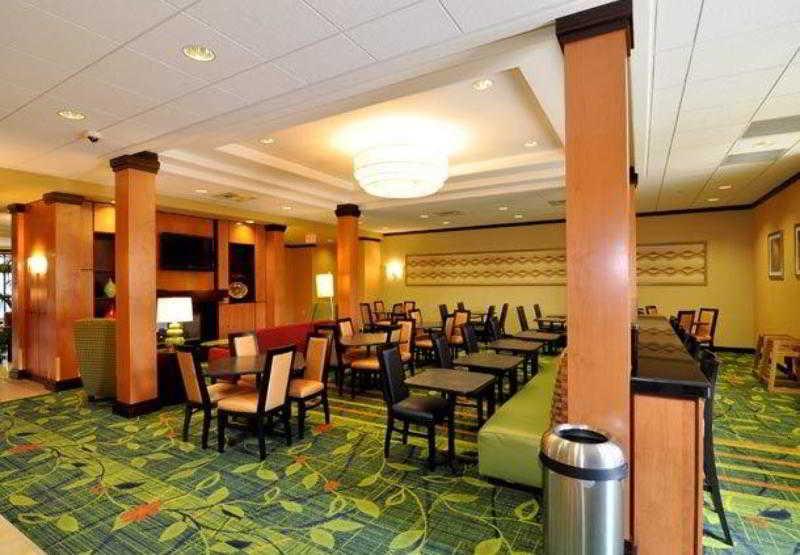 Fairfield Inn & Suites Tehachapi Restoran foto