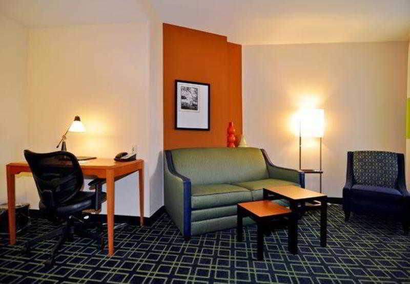 Fairfield Inn & Suites Tehachapi Bagian luar foto